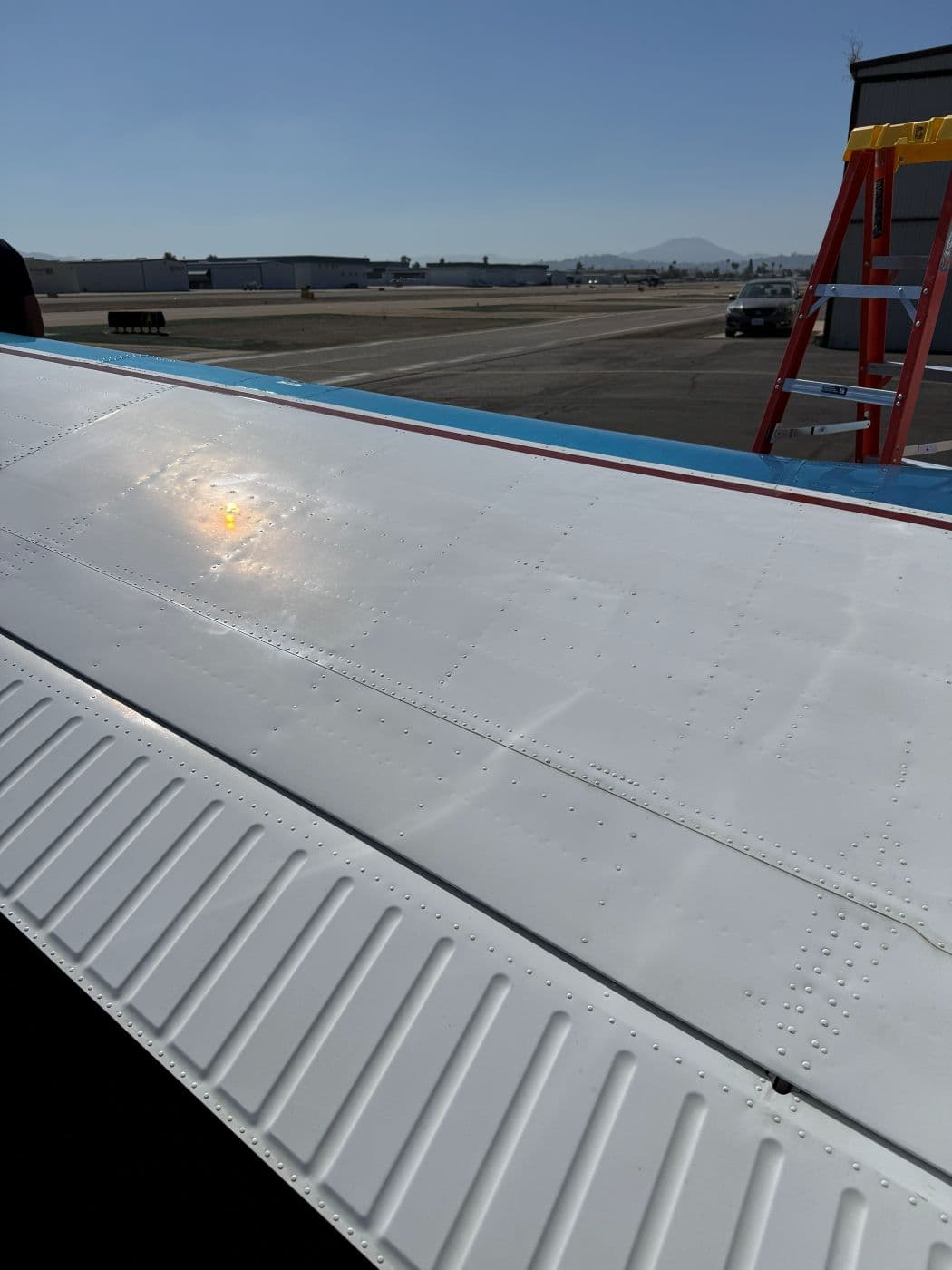 Sun on the polished wing skin